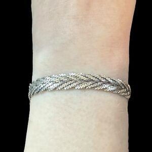 ☆ 620 AR Italian Serpentine Herringbone Sterling Silver Bracelet